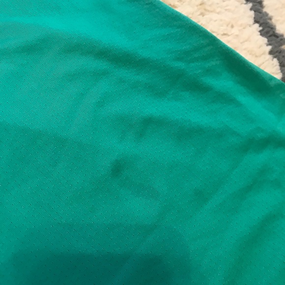 Under Armour Tanktop - Picture 2 of 4